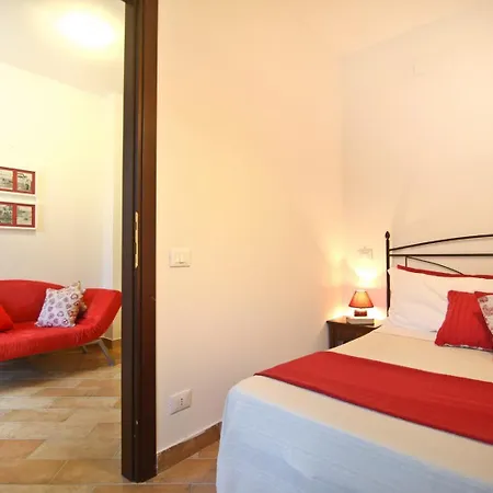 Il Vecchio Mandorlo Farm stay
