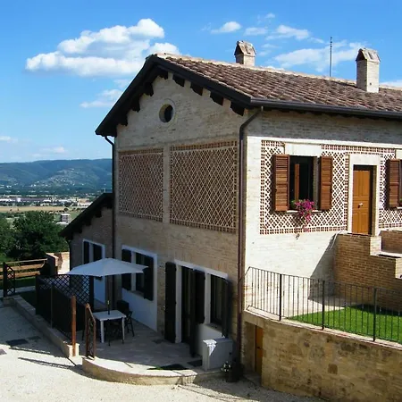 Κατάλυμα σε φάρμα Il Vecchio Mandorlo