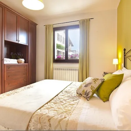 Κατάλυμα σε φάρμα Il Vecchio Mandorlo *