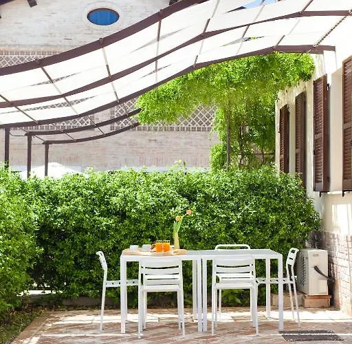 Lantgård Il Vecchio Mandorlo Perugia