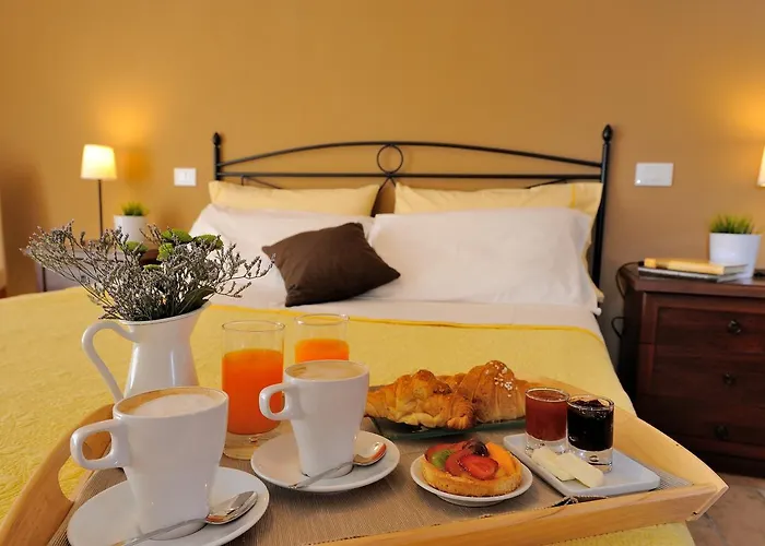 Il Vecchio Mandorlo Farma *